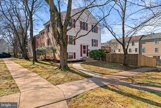 9446 Abingdon Ct, Manassas, VA 20109