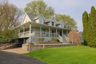 7742 Martinsville Rd, Cross Plains, WI 53528