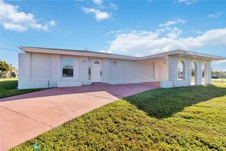 2288 Harbor Blvd, Port Charlotte, FL 33952