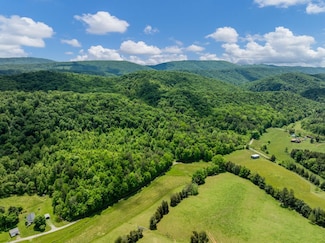 2039 War Valley Rd, Rogersville, TN 37857