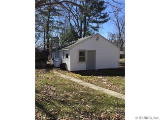 8507 Charmouth St, Honeoye, NY 14471