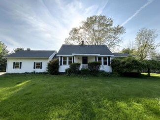 300 Leonard St NW, Grand Rapids, MI 49534