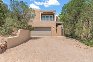225 Valle Del Sol Dr, Santa Fe, NM 87501