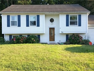 347 Parma View Dr, Hilton, NY 14468