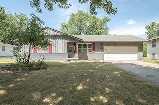 1222 S Maple St, Ottawa, KS 66067