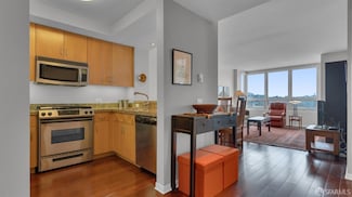 750 Van Ness Ave Unit V1205, San Francisco, CA 94102