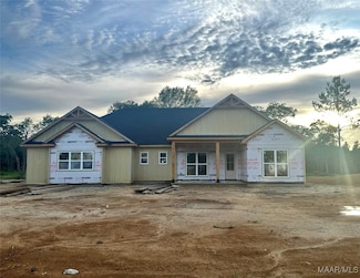 631 Lorie Lee Loop, Deatsville, AL 36022
