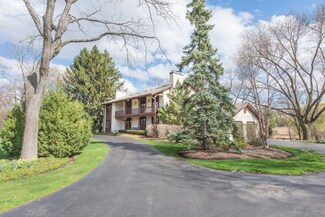 463 Pinewoods Dr, North Barrington, IL 60010