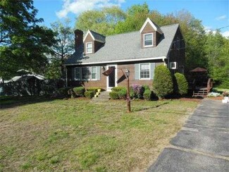 17 Yale St, Groveland, MA 01834