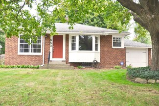 953 Columbia Ave, Holland, MI 49423