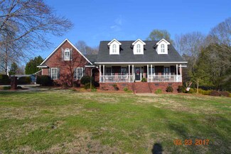117 Garden Lakes Dr, Blacksburg, SC 29702