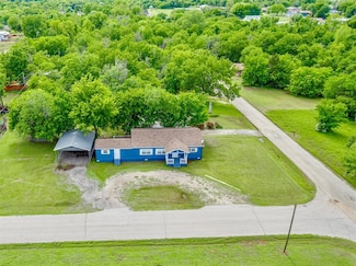 603 S Poplar St, Guthrie, OK 73044