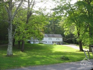 525 Lake Rd Unit 4, Pine Plains, NY 12567