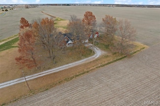 7404 State Route 4, Worden, IL 62097