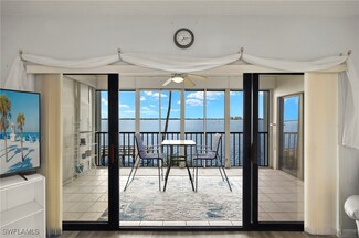 1901 Clifford St Unit 202, Fort Myers, FL 33901