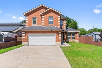 613 SW 15th St, Grand Prairie, TX 75051