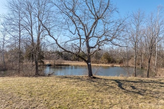 8651 Schlottman Rd, Maineville, OH 45039