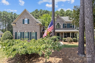 213 Beech Bluff Dr, Mount Holly, NC 28120