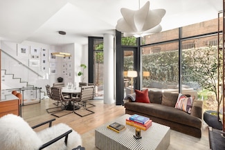 15 Renwick St Unit TH2, New York, NY 10013