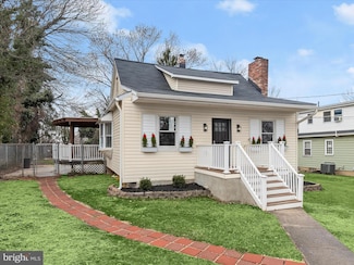 8002 Langdon Ln, Baltimore, MD 21206