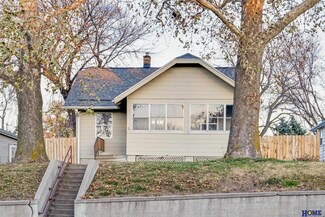 2511 S 42nd St, Omaha, NE 68105