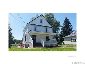 223 N Gravel Rd, Medina, NY 14103