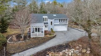 50 Whistleberry Dr, Marstons Mills, MA 02648
