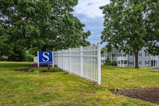 450 Somerset Ave Unit 705, Taunton, MA 02780