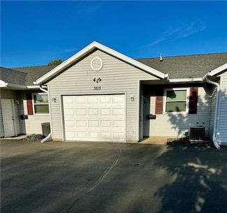 3515 Lever St, Eau Claire, WI 54701
