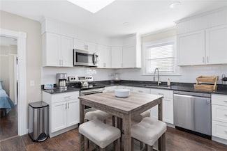 845 Main St Unit 1, East Greenwich, RI 02818