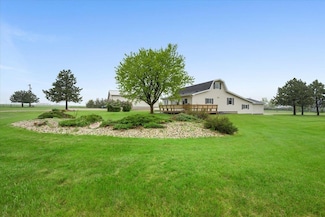 821 N Rainbow Rd, Spearfish, SD 57783