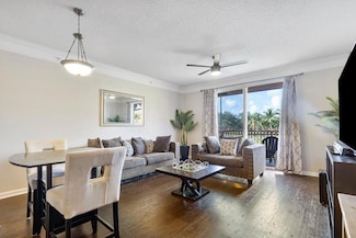 2016 Alta Meadows Ln Unit 708, Delray Beach, FL 33444
