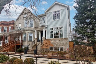 1830 W Newport Ave, Chicago, IL 60657