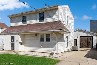 1215 E 25th St, Des Moines, IA 50317