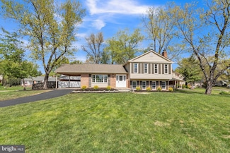 7907 Marysia Ct, Springfield, VA 22153