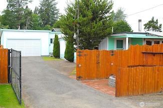 851 St Helens St, Westport, WA 98595