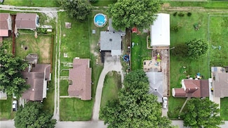 408 N 1st St, Savannah, MO 64485