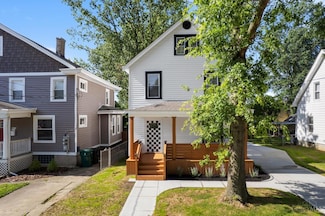 6101 Bramble Ave, Cincinnati, OH 45227