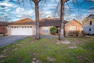 1919 Brookford Dr, Little Rock, AR 72211