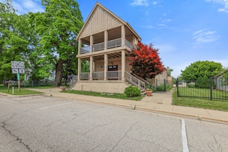 210 N 2nd St, Palmyra, WI 53156