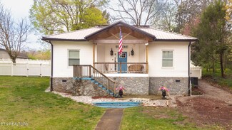 104 S Ridge Ave, Rockwood, TN 37854