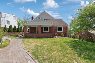3302 Crestview Dr, North Versailles, PA 15137
