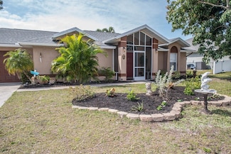 97 Mariner Ln, Rotonda West, FL 33947