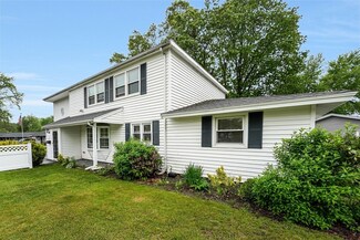 15 Ernest St, Holbrook, MA 02343