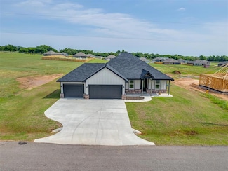 1918 Olive Ave, Tuttle, OK 73089