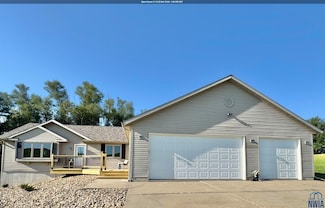 23689 C60, Hinton, IA 51024