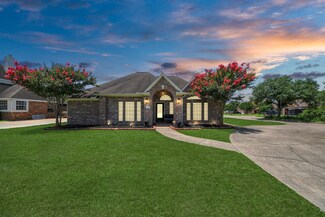 5231 S Fm 565 Rd, Baytown, TX 77523