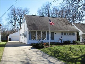2455 Northwest Blvd NW, Warren, OH 44485