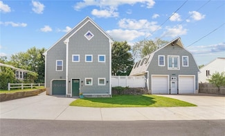 20 Kensington Ave, Portsmouth, RI 02871