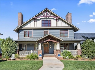 239 Glade View Ct, Winston Salem, NC 27101